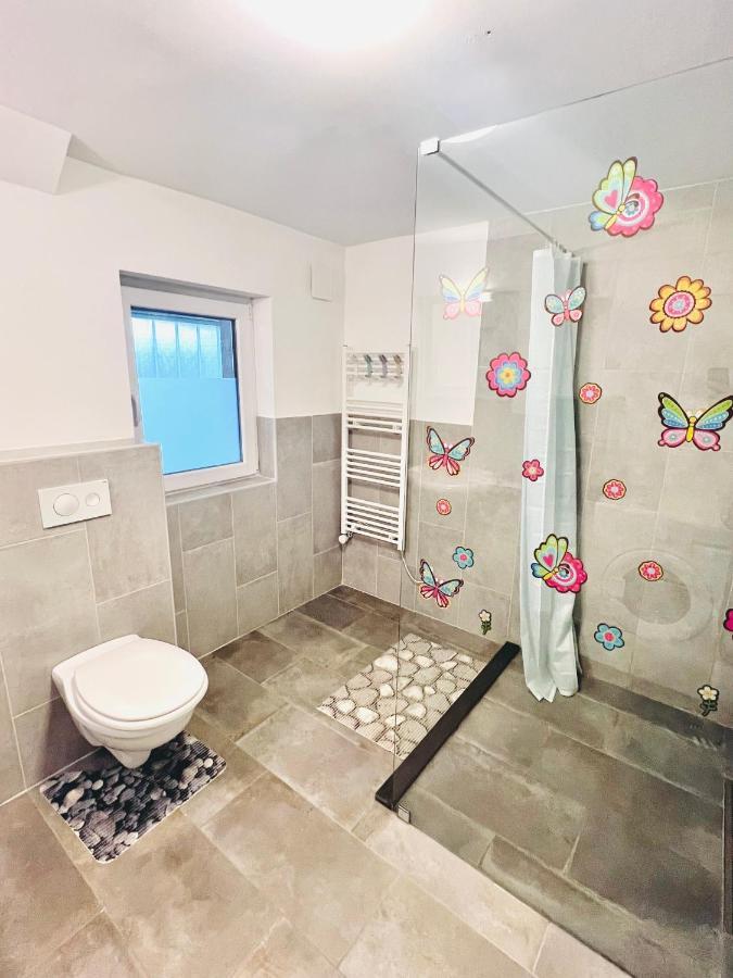 Blue Sun Apartment Ljubljana Ngoại thất bức ảnh